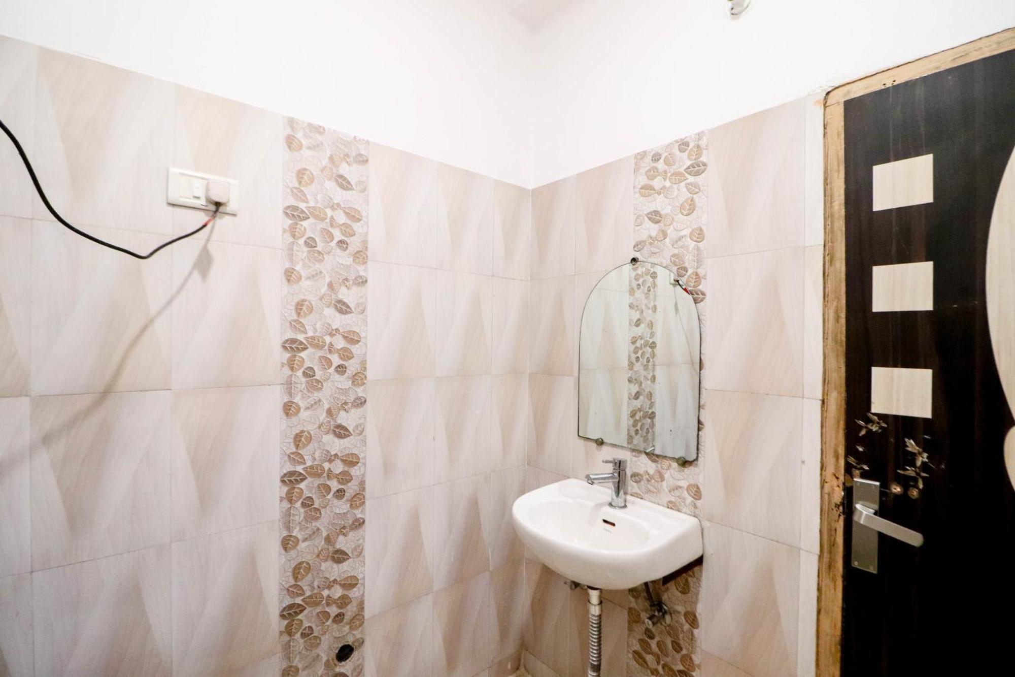 Hotel Stay Villa Delhi Airport Нью-Дели Экстерьер фото