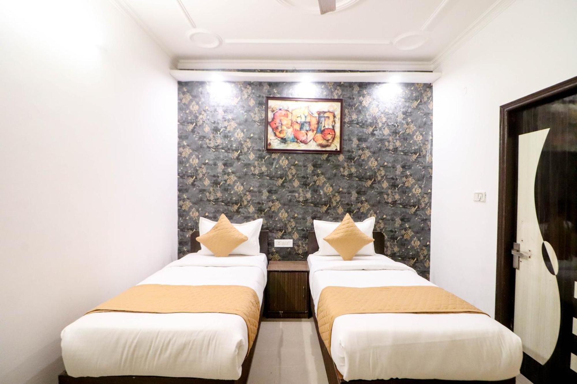 Hotel Stay Villa Delhi Airport Нью-Дели Экстерьер фото